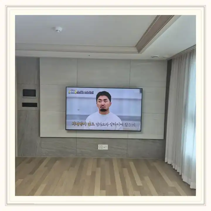 벽걸이TV 거치대 참고 사진 · 광교 중흥S-클래스 설치 조건