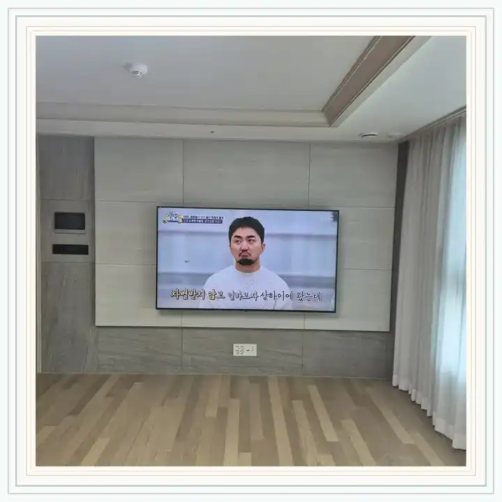 벽걸이TV 거치대 참고 사진 · 다산 푸르지오 설치 조건
