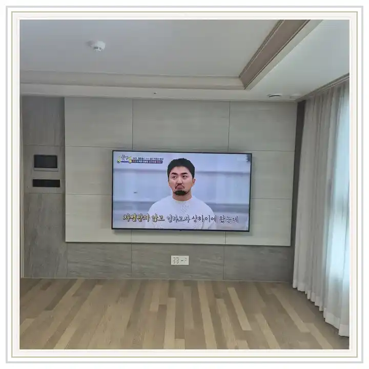 벽걸이TV 거치대 참고 사진 · DMC 중흥S-클래스 더 센트럴 설치 조건
